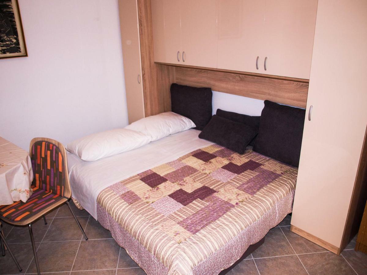 דירות House Nataniel In Omis Near Sea מראה חיצוני תמונה