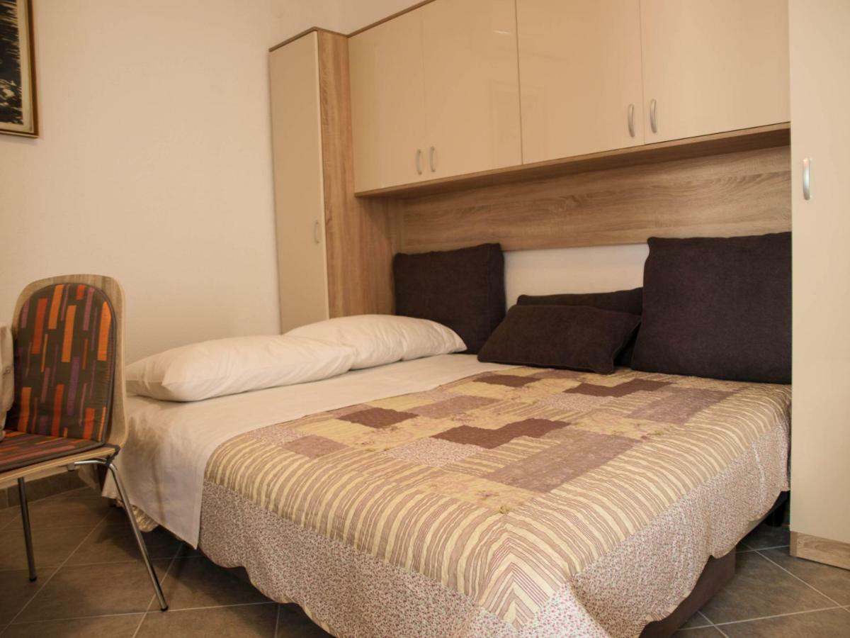 דירות House Nataniel In Omis Near Sea מראה חיצוני תמונה